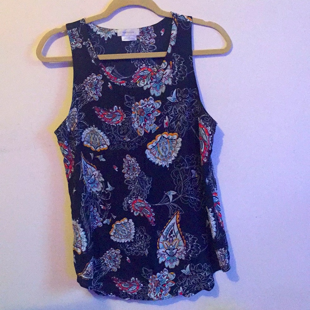 Van Heusen shell paisley with colorful accent